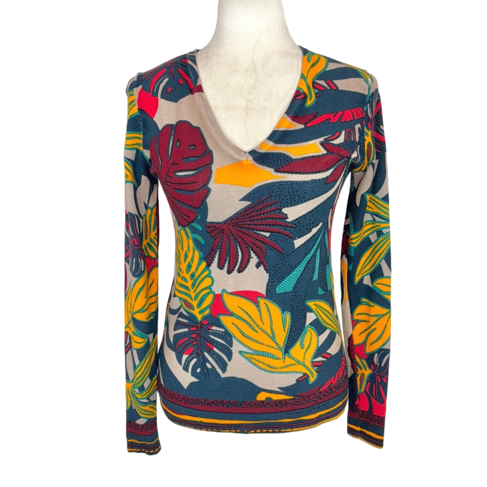 Leo & Ugo tropical v-neck sweater